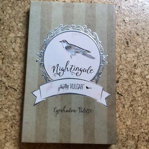 Pretty Vulgar Nigtingale palette